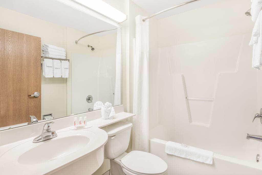 Microtel Inn & Suites By Wyndham Carolina Beach Extérieur photo