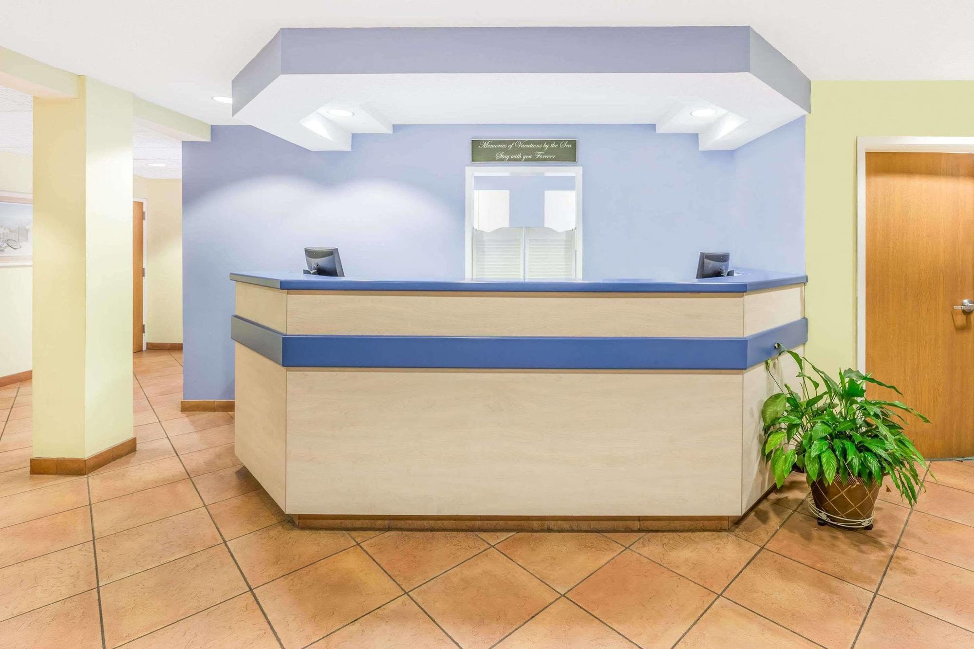 Microtel Inn & Suites By Wyndham Carolina Beach Extérieur photo