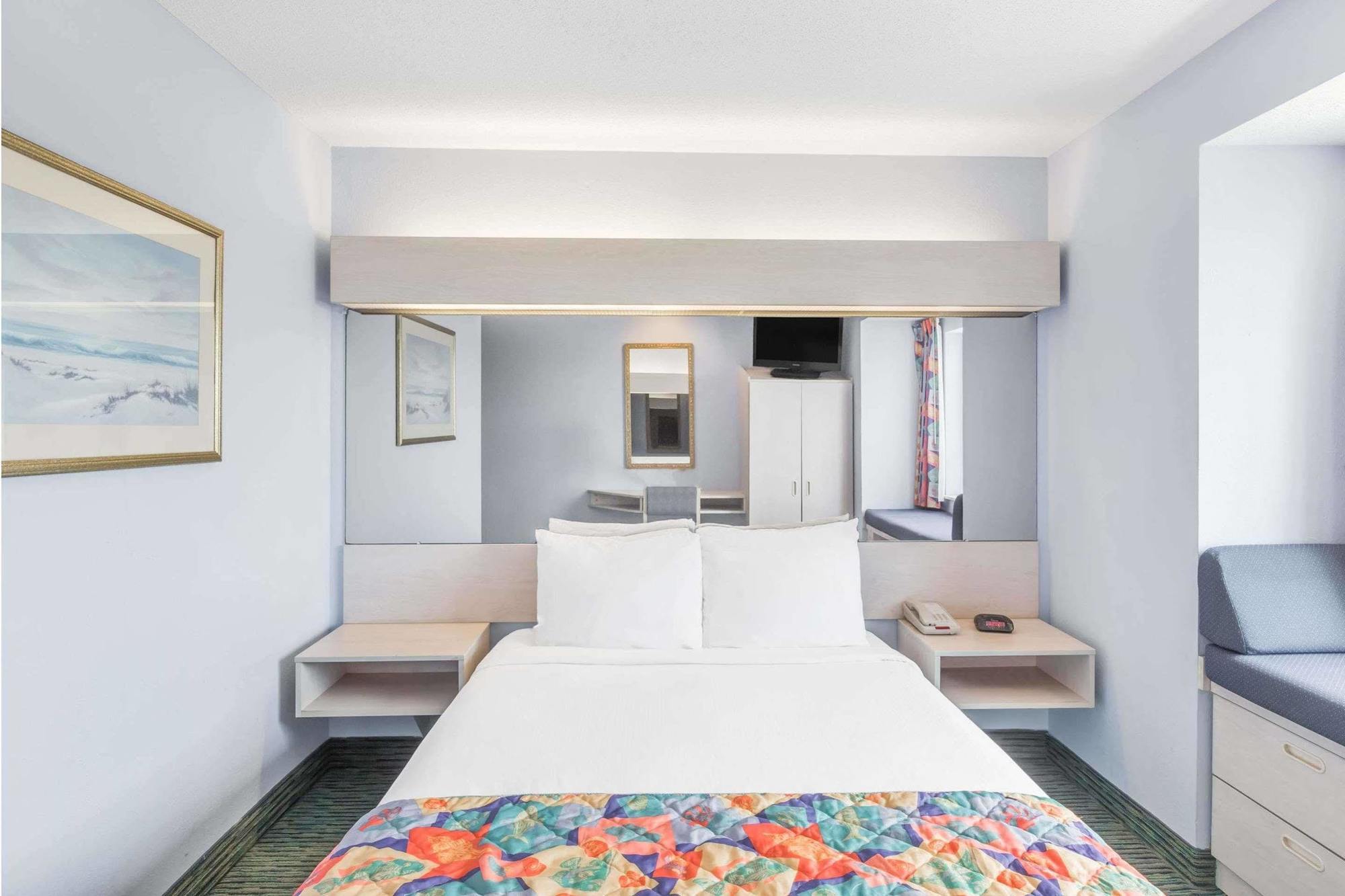 Microtel Inn & Suites By Wyndham Carolina Beach Extérieur photo