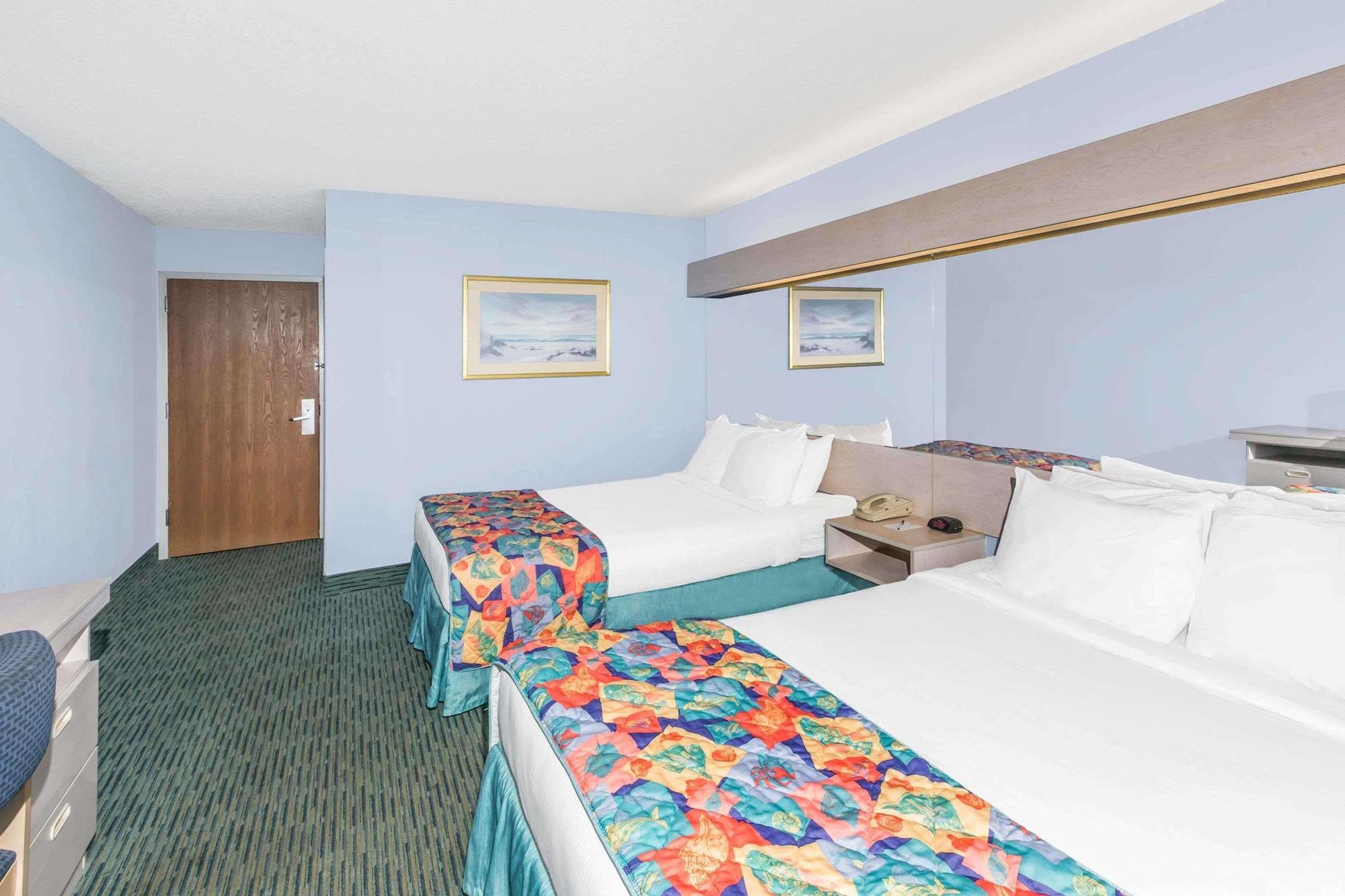 Microtel Inn & Suites By Wyndham Carolina Beach Extérieur photo