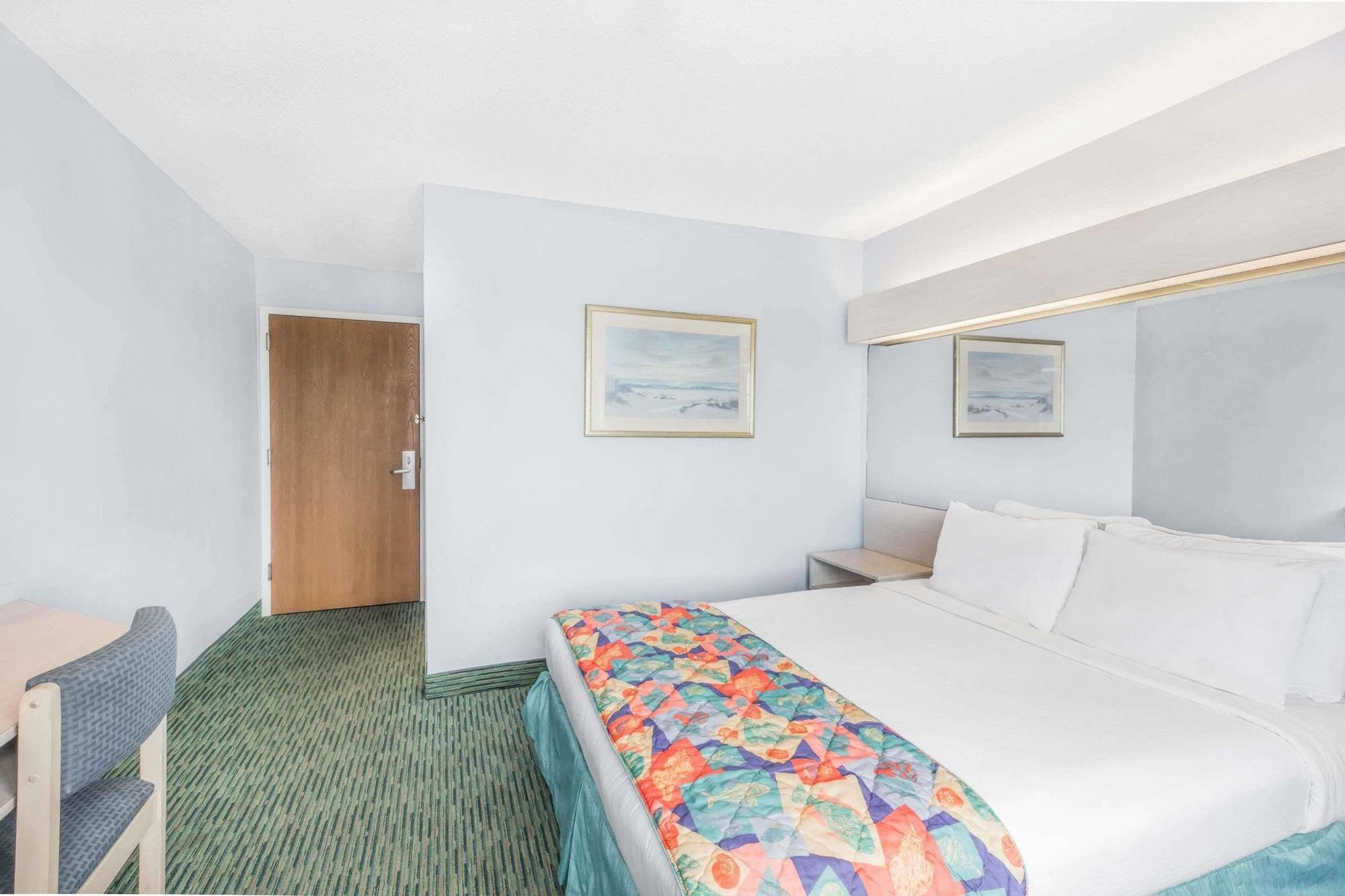 Microtel Inn & Suites By Wyndham Carolina Beach Extérieur photo