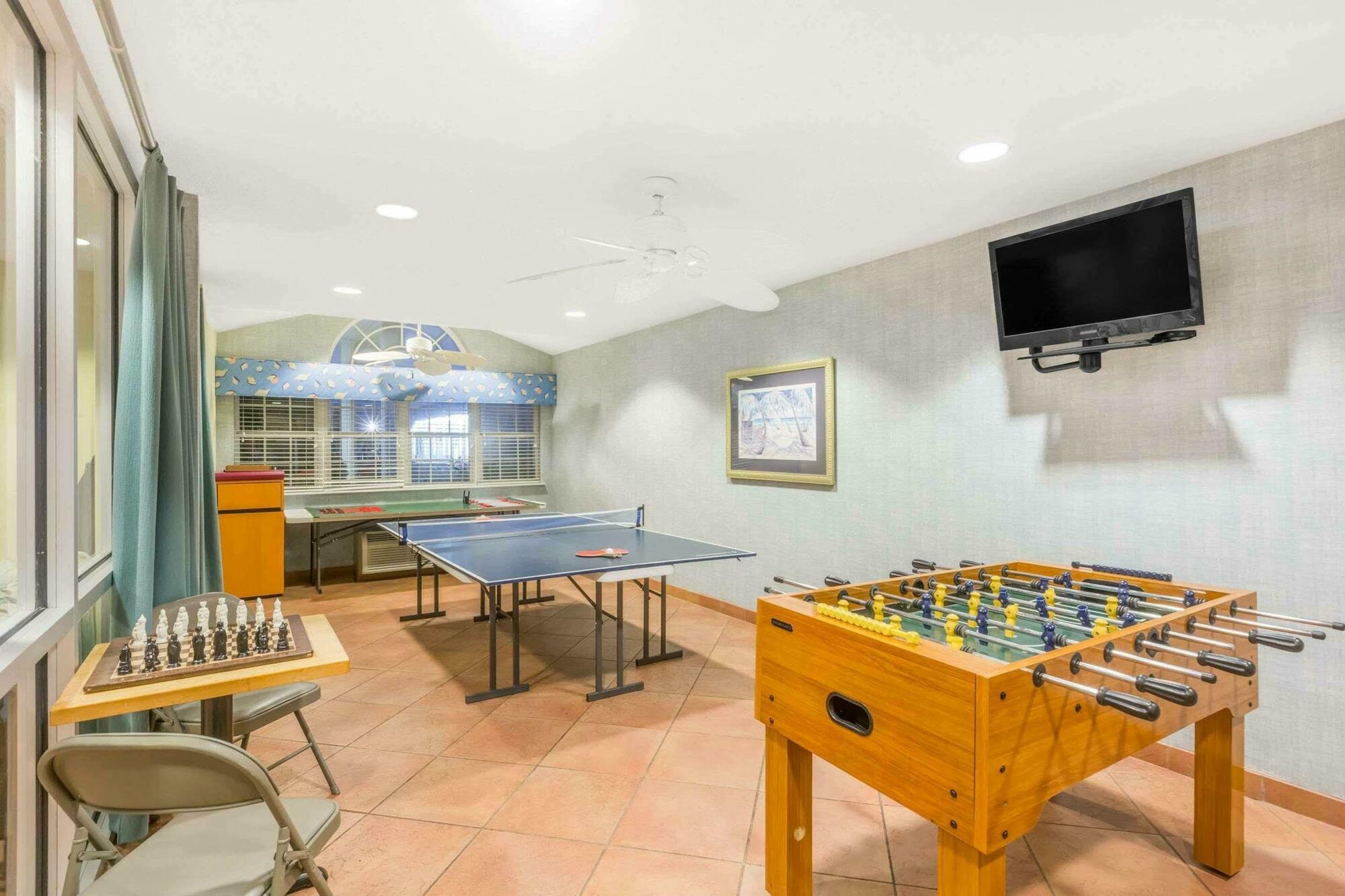 Microtel Inn & Suites By Wyndham Carolina Beach Extérieur photo