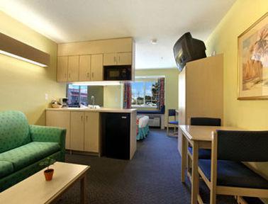 Microtel Inn & Suites By Wyndham Carolina Beach Chambre photo
